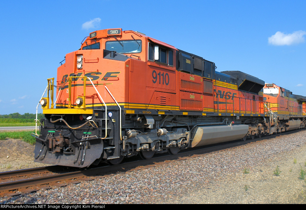 BNSF 9110